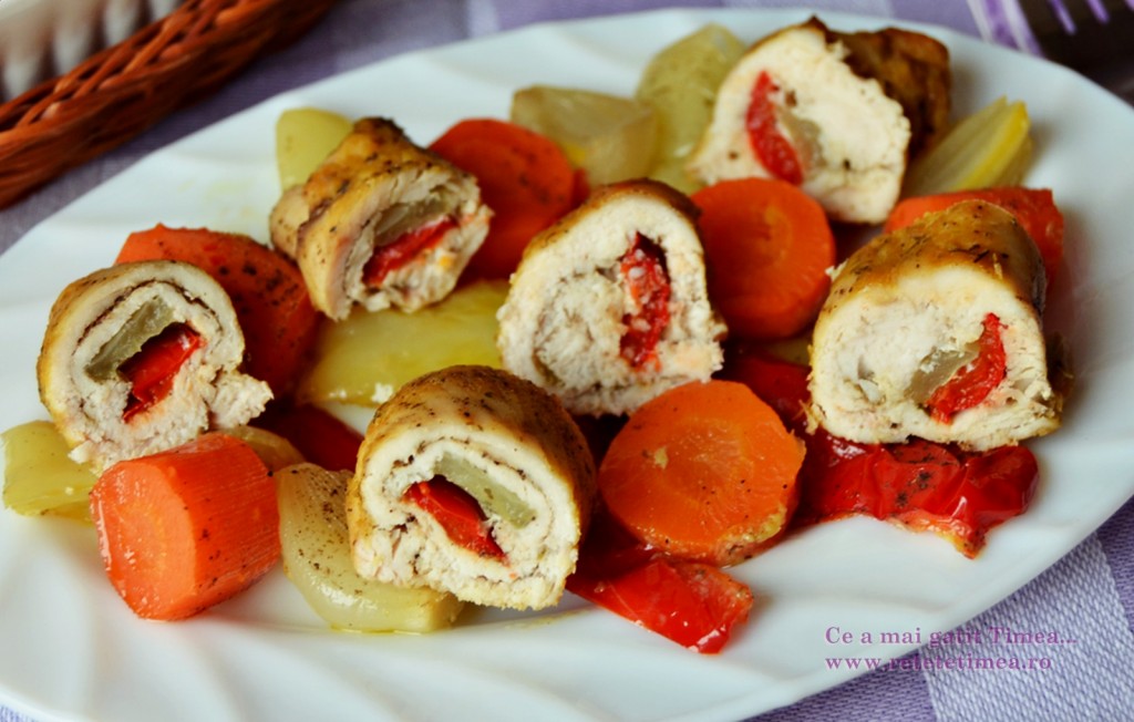 Rulouri din piept de pui cu ardei si mustar 4