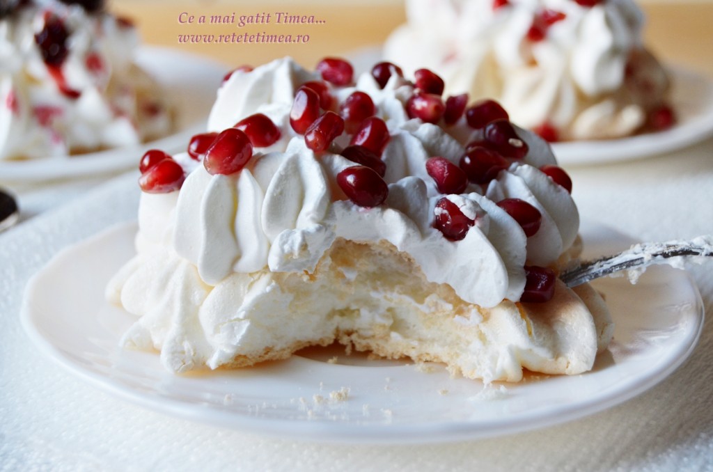mini pavlova cu rodie 3