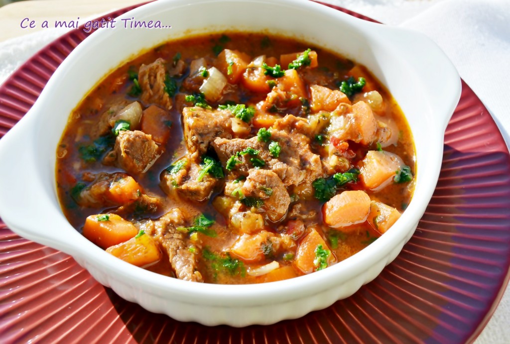 carne de vitel in sos de legume cu vin 3