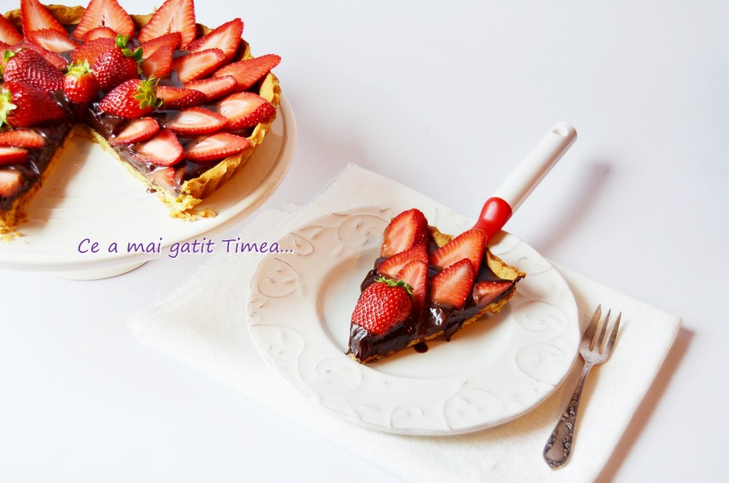 tarta cu ciocolata si capsuni 4