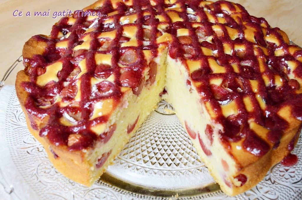 prajitura cu visine si sos de fragute 3