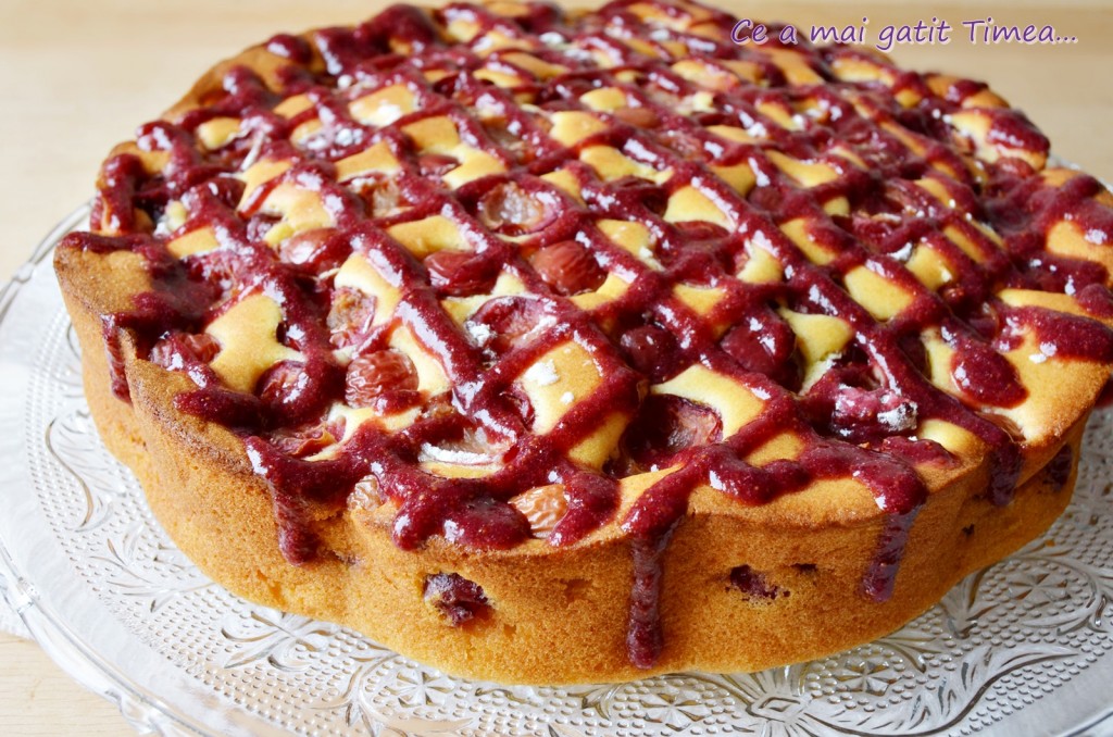 prajitura cu visine si sos de fragute 4