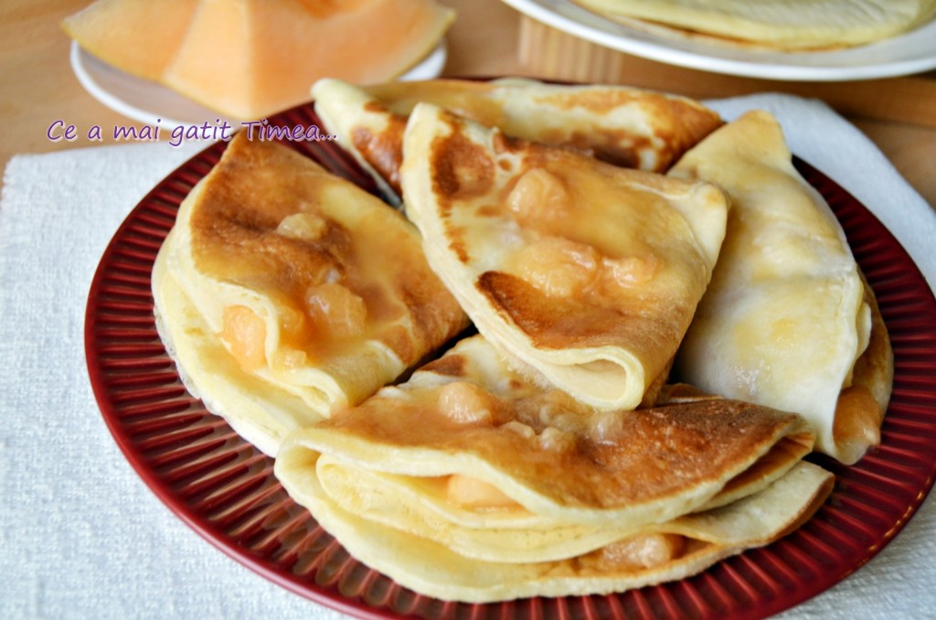 Clatite pufoase cu pepene galben 1