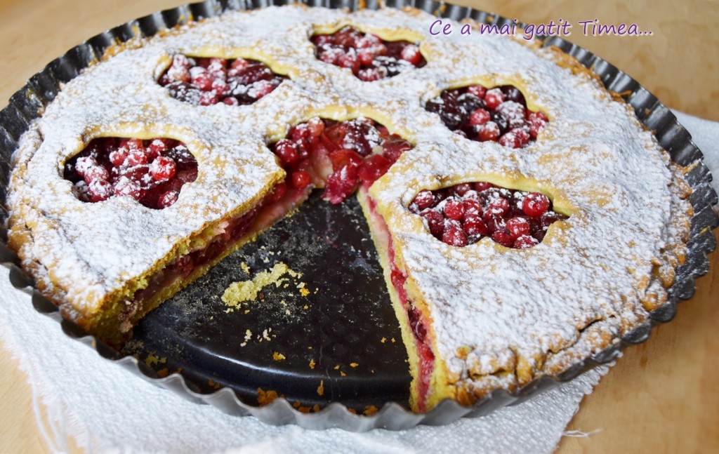 Tarta cu visine si strugurei 1