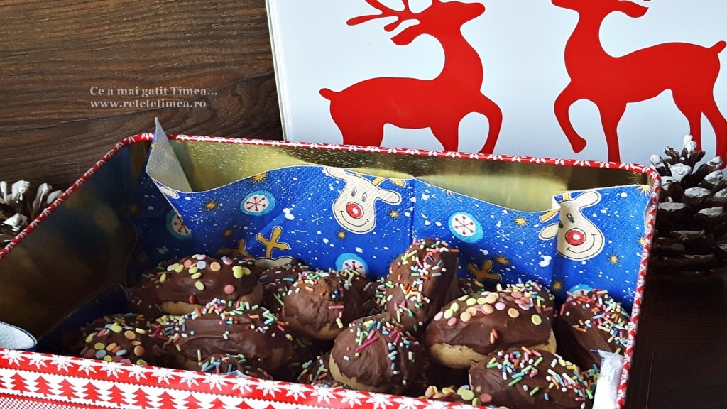 turta dulce in cutie metalica