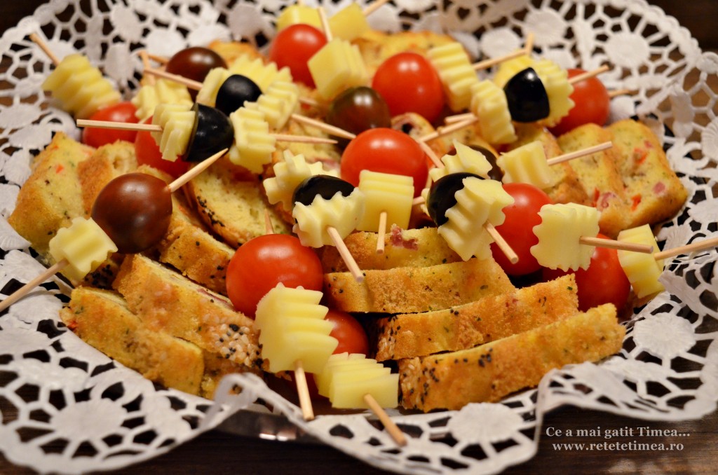 chec aperitiv cu ardei si cascaval 2