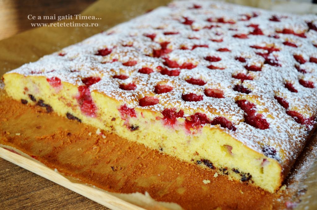 prajitura cu zmeura si bobite de ciocolata 7