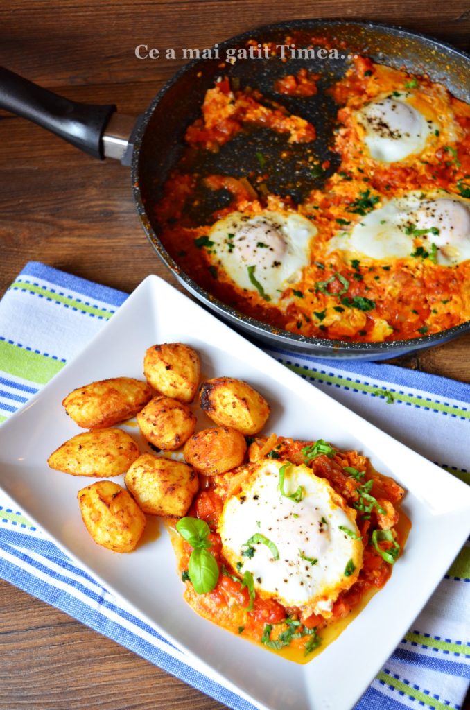 oua-posate-in-sos-de-rosii-4